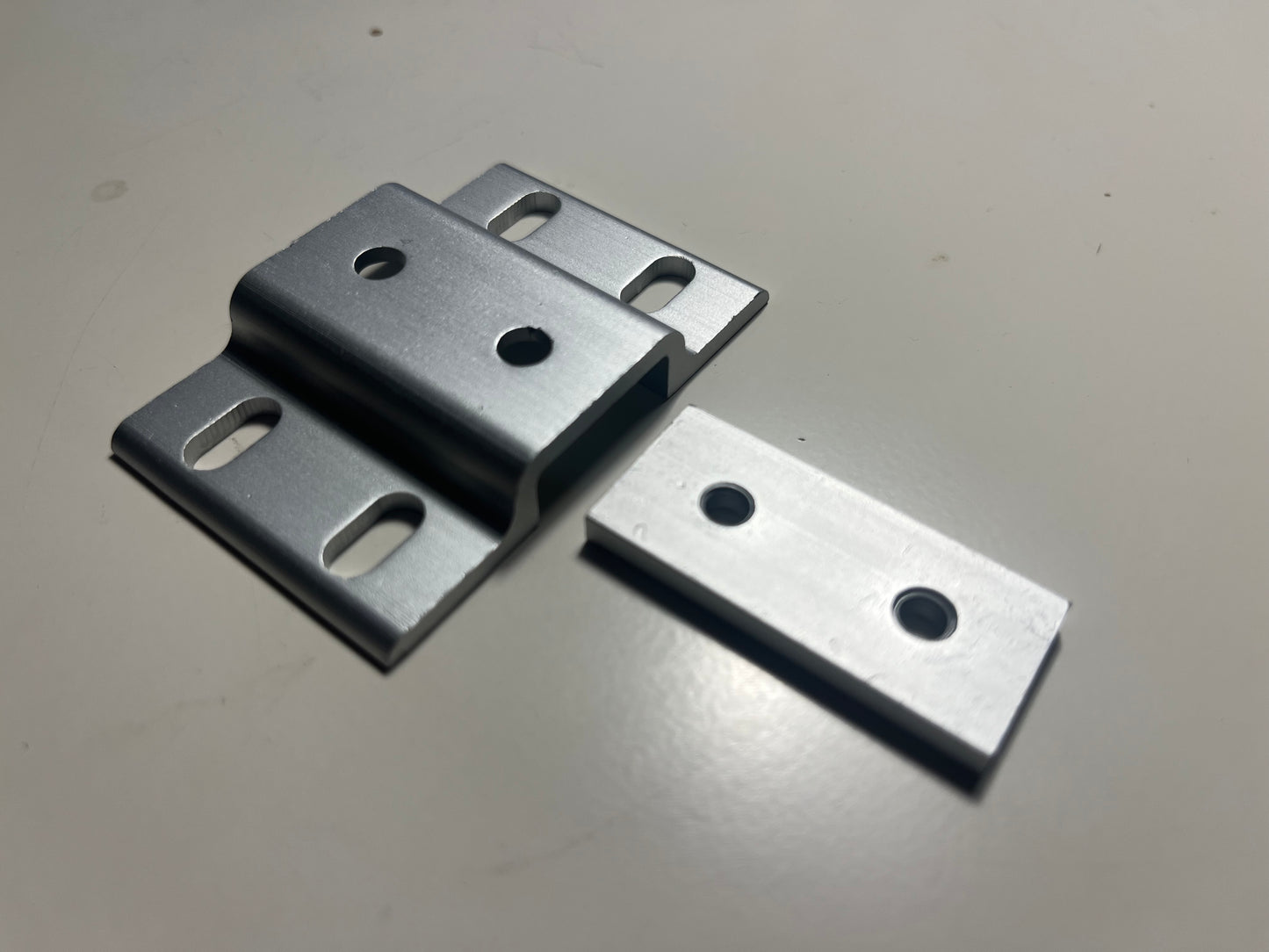 4040 T-Slot Double-Hole, Double Panel Retainer + Retainer Plate with Threaded Holes